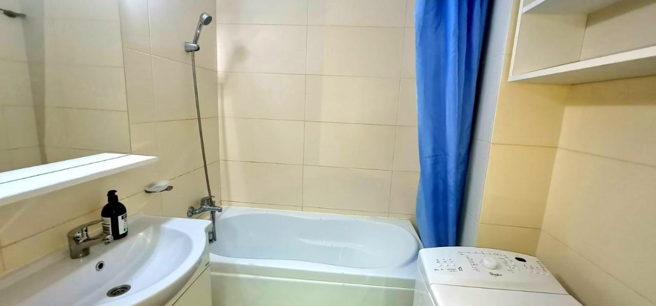Elyse Comfortable Apartment Close To Palas Mall Iasi Luaran gambar